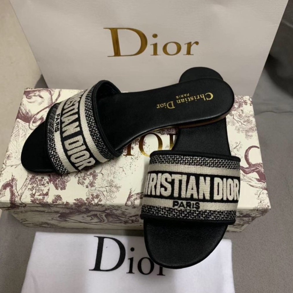 Brand new dior sandal
